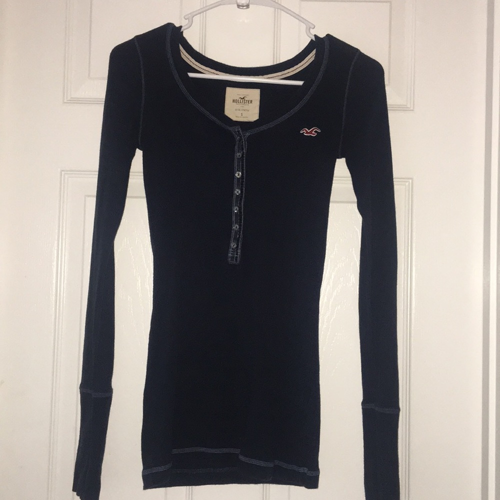 Navy Hollister social stretch
